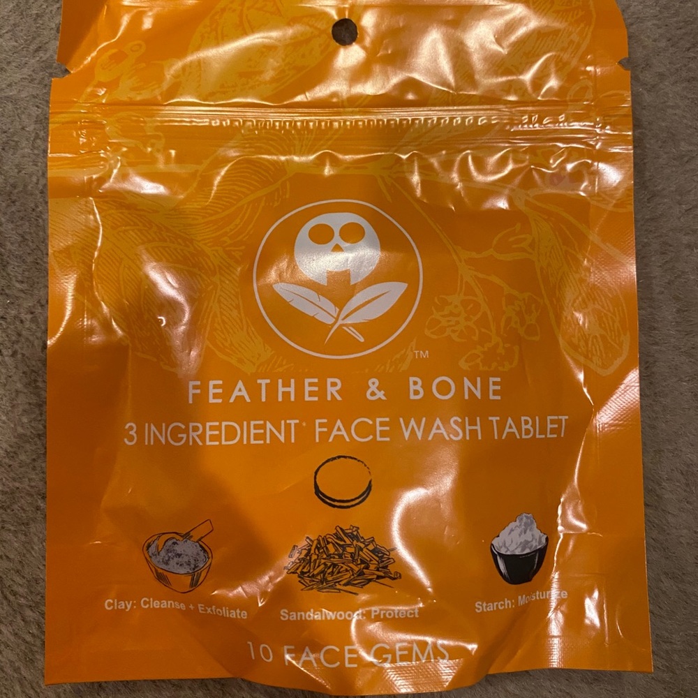 Feather & Bone Face Wash Tablet